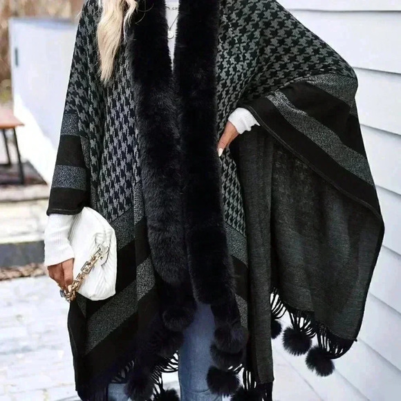 Black Preppy Womens Houndstooth Pattern Pom Pom Decor Fringe Hem Cape Cardigan - Picture 3 of 5